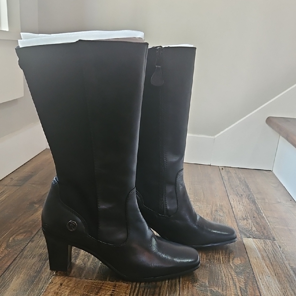 Cold Water Creek Womens Black Leather‎ Calf-High Square Toe Stylish Boots. NWOT